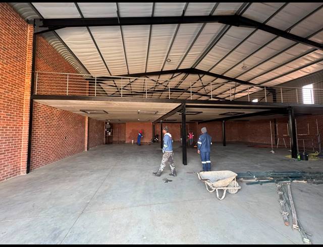 900M² WAREHOUSE TO LET IN CHLOORKOP